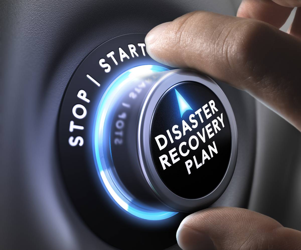Disaster recovery plan with switch set to start